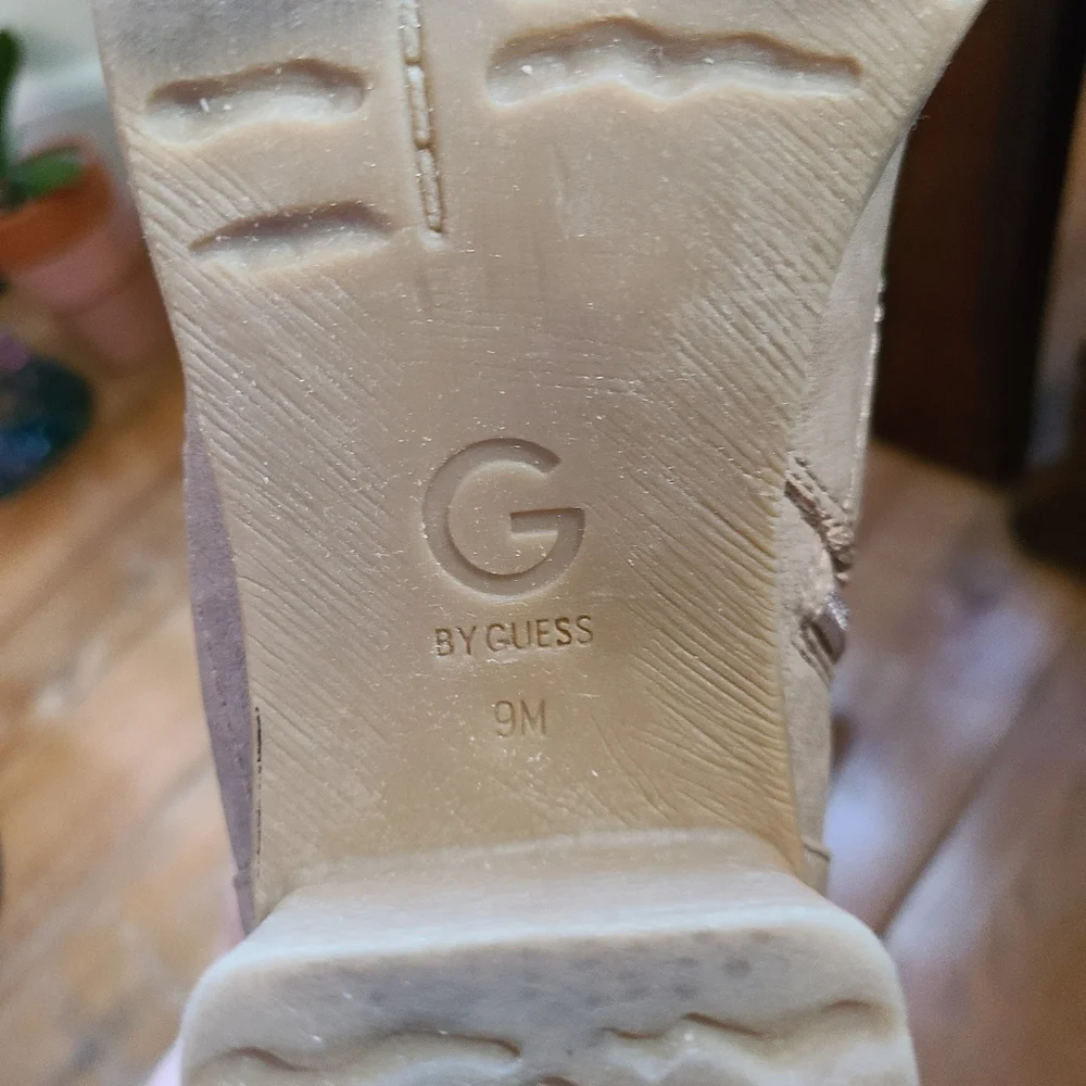 G by Guess Lezlee Zip Up Boots Tan Beige Size 9 - Picture 11 of 13